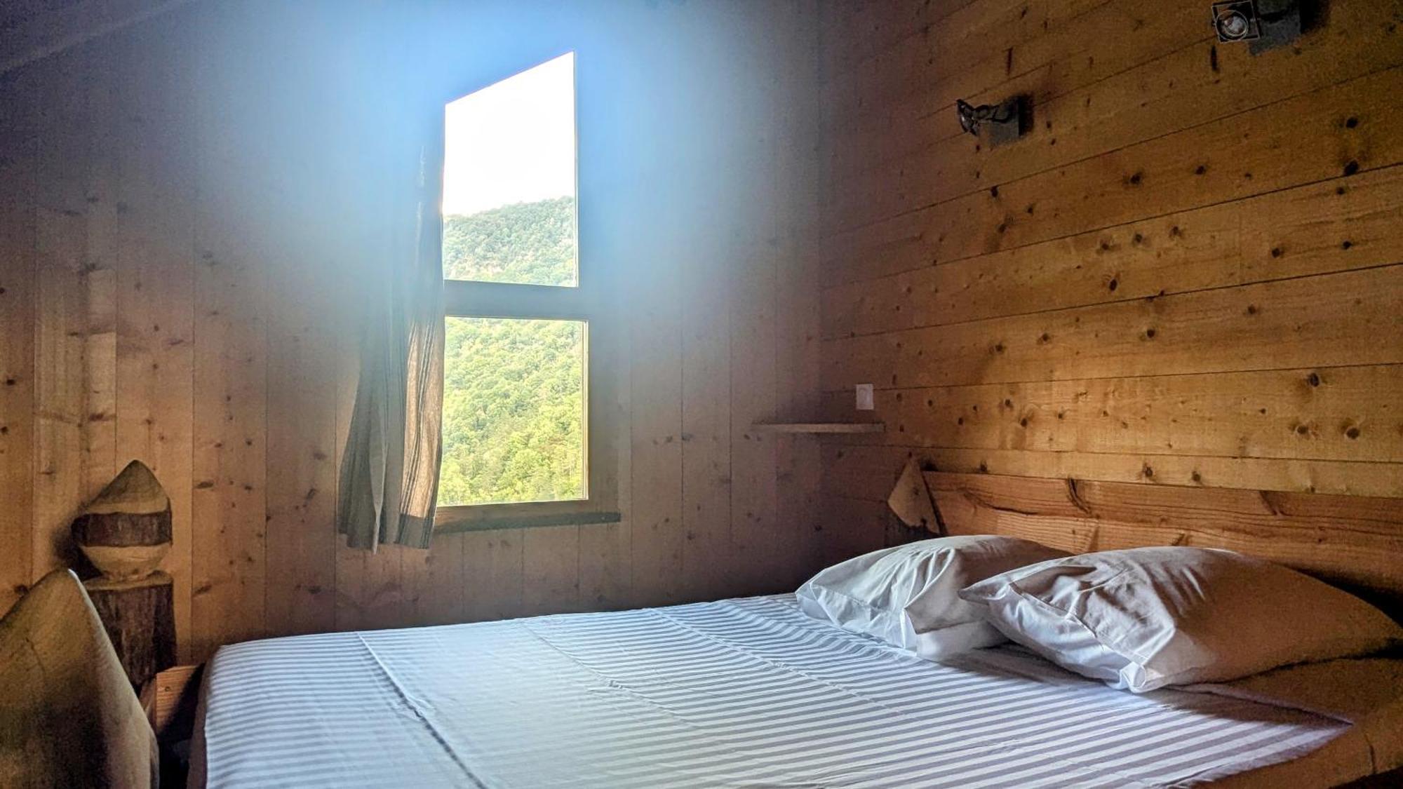 Cabanes Et Lodges Du Belvedere Serrieres-sur-Ain Luaran gambar