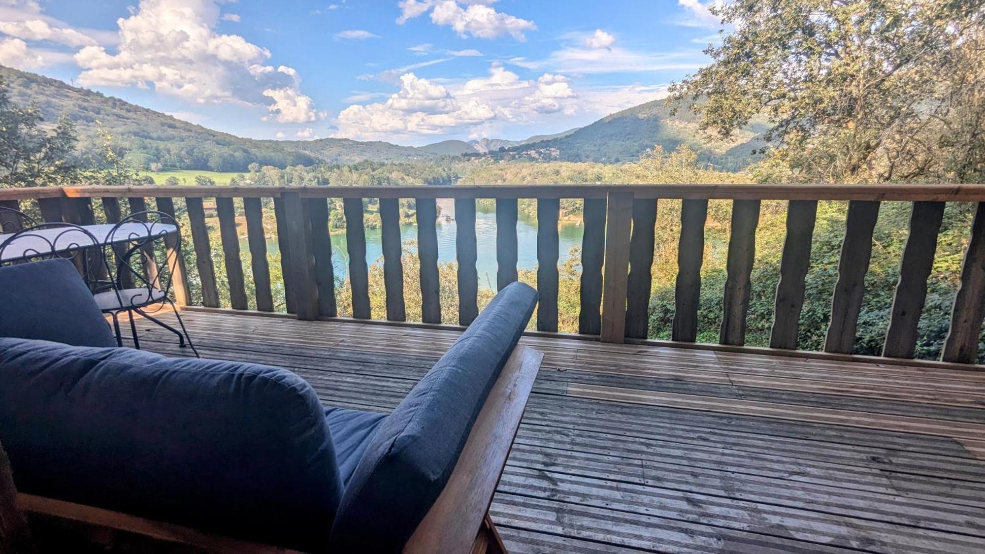 Cabanes Et Lodges Du Belvedere Serrieres-sur-Ain Luaran gambar
