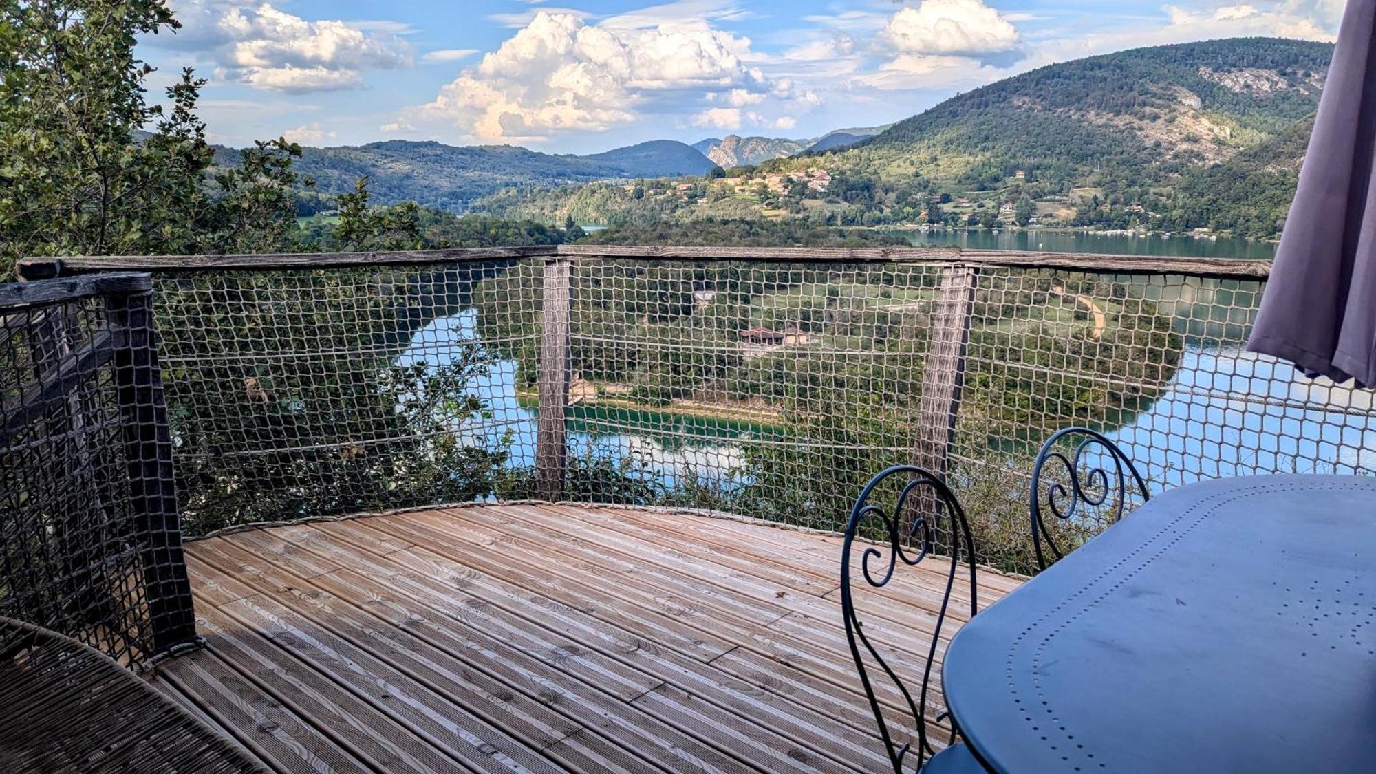 Cabanes Et Lodges Du Belvedere Serrieres-sur-Ain Luaran gambar