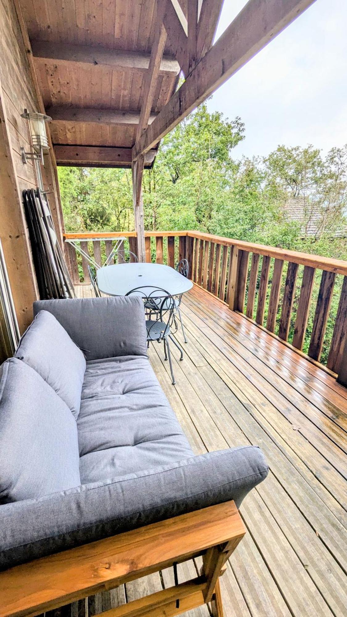 Cabanes Et Lodges Du Belvedere Serrieres-sur-Ain Luaran gambar
