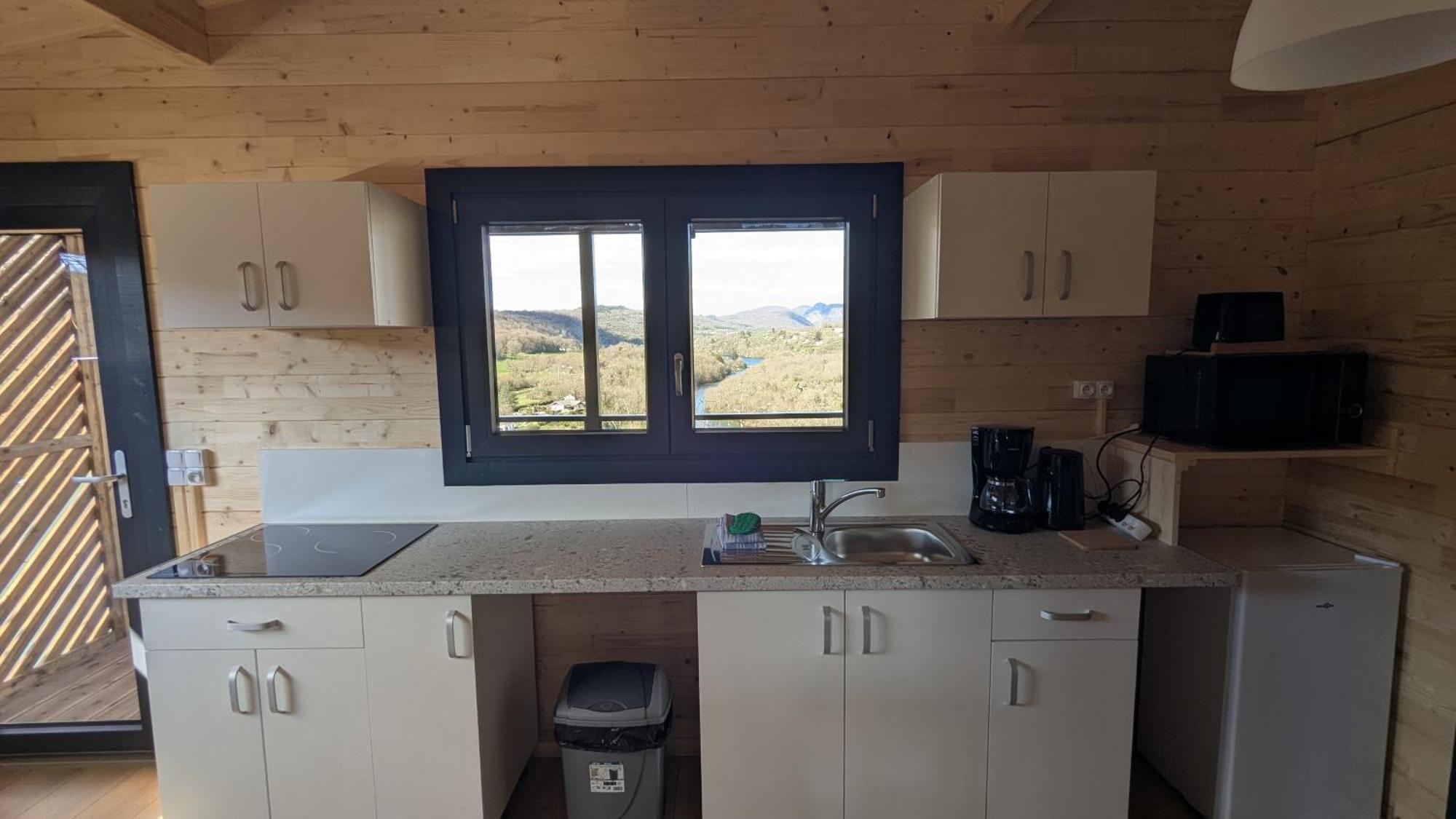 Cabanes Et Lodges Du Belvedere Serrieres-sur-Ain Luaran gambar